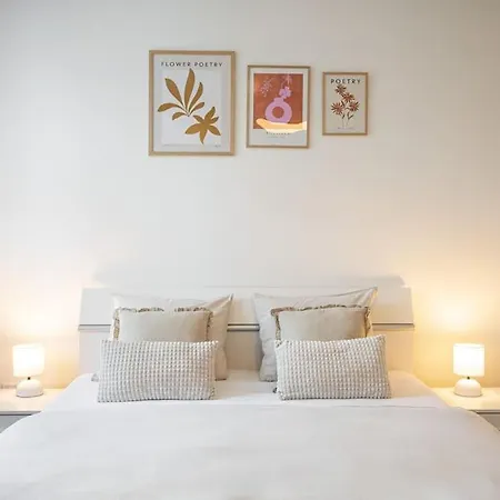 Cosy Centre